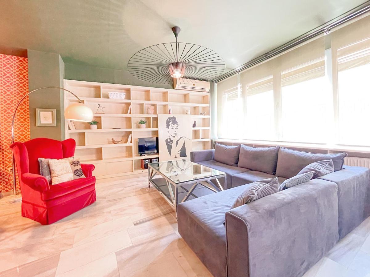 Loft 1 Bedroom Apartment In The Heart Of Atény Exteriér fotografie