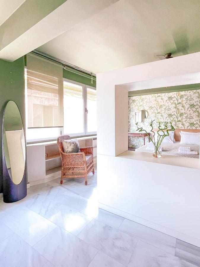Loft 1 Bedroom Apartment In The Heart Of Atény Exteriér fotografie